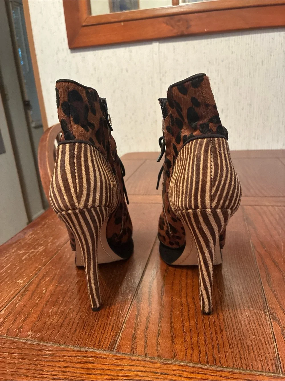 Sam Edelman Uma Ankle Boots Women’s 7.5 Platform Leopard Zebra Calf Hair READ